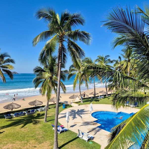 Luxury Beachfront Condo at Iguana-Ixtapa