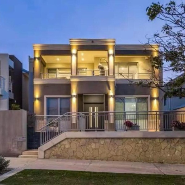 Luxury Beachside Residence