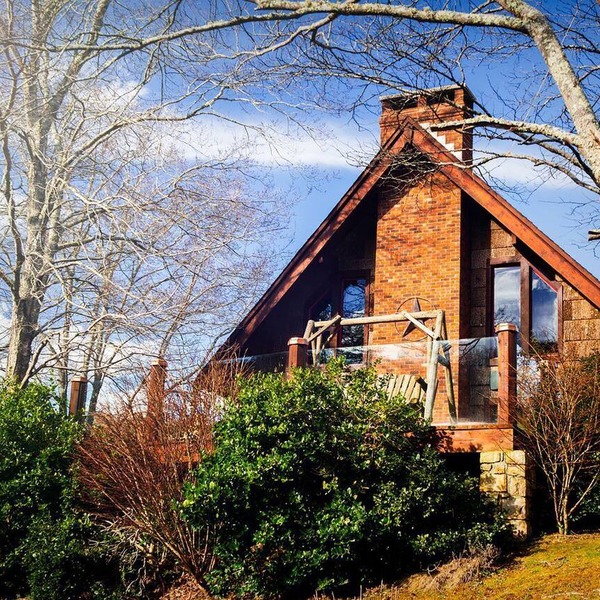 Luxury Cottage Ranch with Hot-Tub, Theater and Pool Table in Watauga County, North Carolina