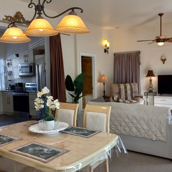 Luxury creek front 1 bedroom condo 15 minutes drive to State College(Penn State)