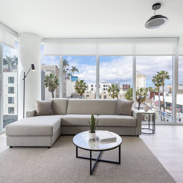 Luxury Downtown Long Beach Suites w/Pool, Fitness, & City Views!