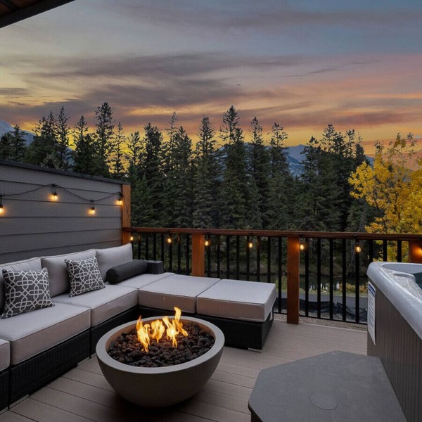 Luxury Escape | Private Hot Tub and Firepit
