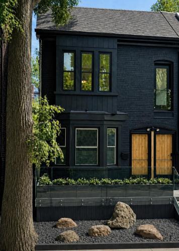 Luxury Home 3bed2bath Yorkville Parking Sauna Gym