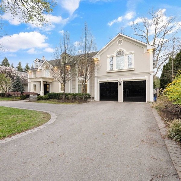 Luxury Lakefront | Games, Firepit, Piano & Views