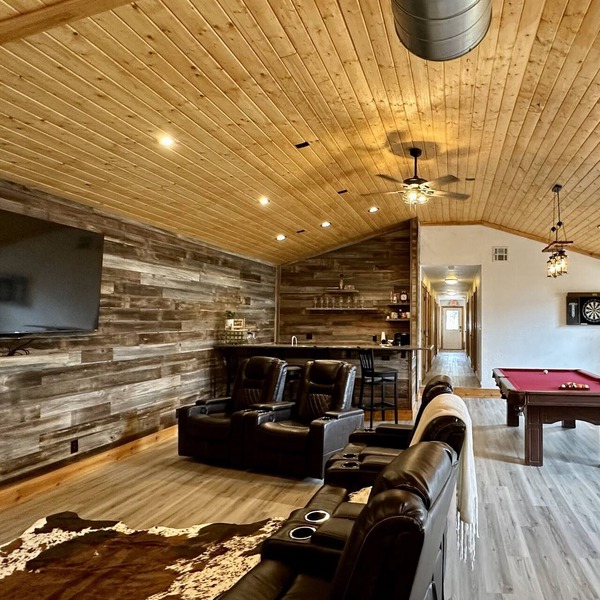 Luxury Lodge near Little Sahara. Perfect for Outdoor Adventure & Family Retreats