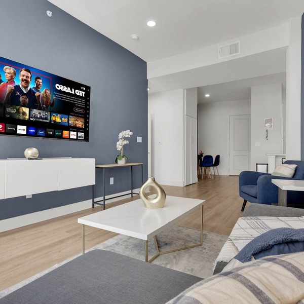 Luxury Modern 2BR Sleeps 8 | near Fair Park Dallas
