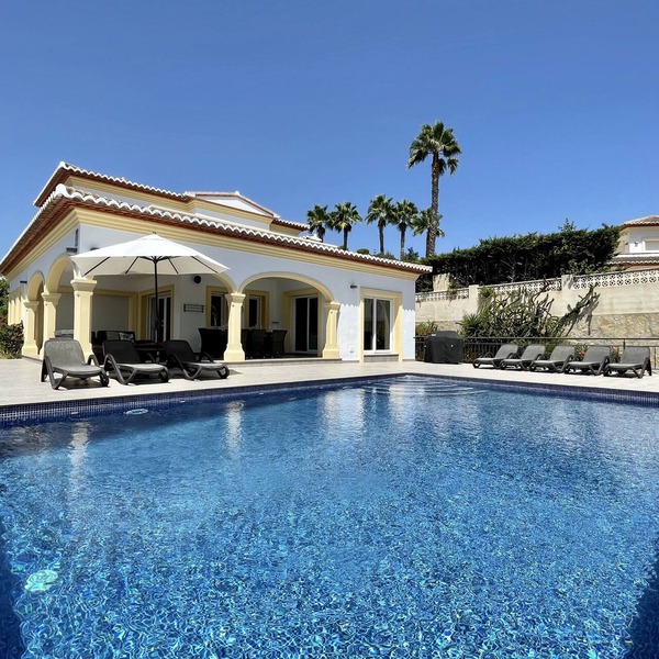 Luxury Moraira Spacious Villa with Private Infinity Pool not Overlooked