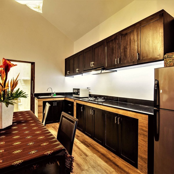 Luxury Nomad studio❤7" BEACH❤20MBps WIFI❤Parking❤Daily HK