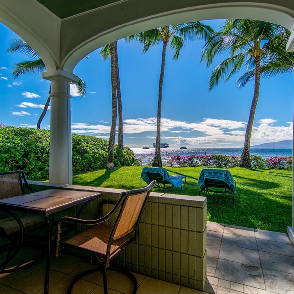 Luxury Oceanfront Condo, Steps to Sand