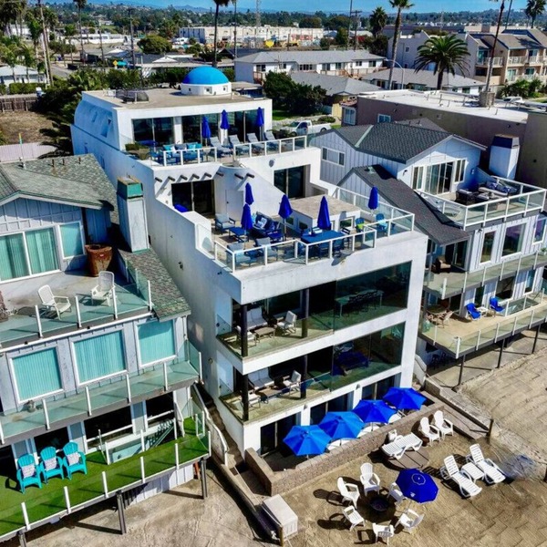 Luxury Oceanfront Villa, Roof Deck & Private Beach