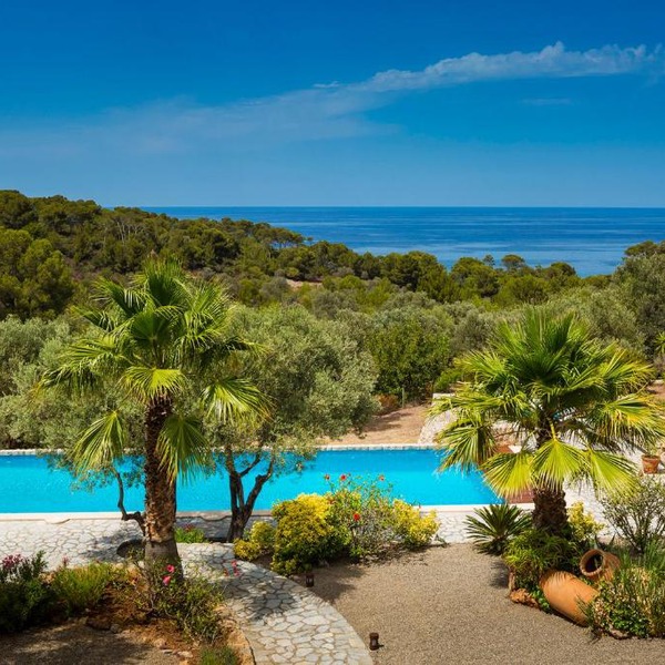 Luxury Private Holiday Villa with Private Pool, Mallorca Villa 1087