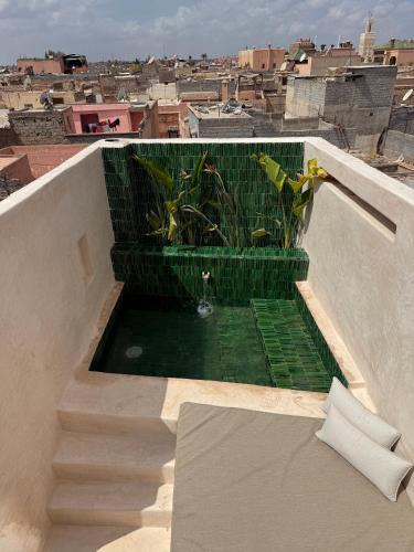 Luxury Private Riad with Rooftop Pool La Clique Magique