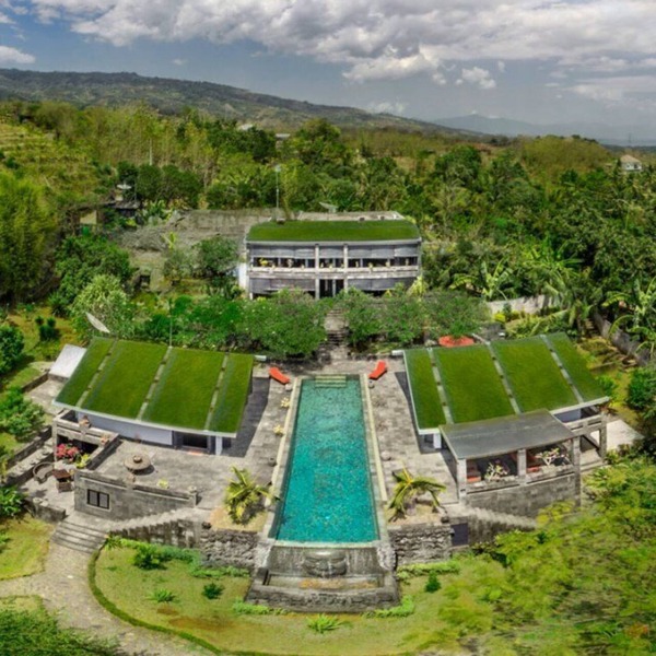 Luxury private Villa 5 b/rooms, peaceful, exclusive, 2 klmtrs to Dolphin beach