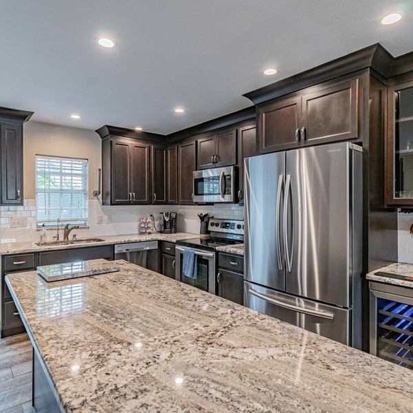 ★LUXURY RETREAT★ Walk to Hyde Park, SOHO, Bayshore