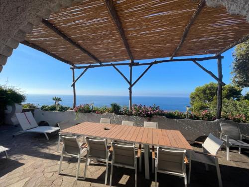 Luxury Sea View Villa La Birbirella