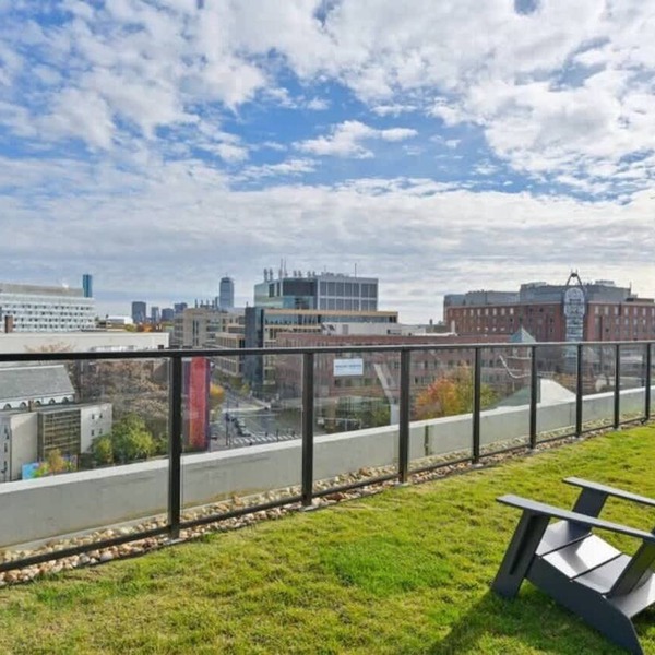 Luxury Studio with King bed Gym near MIT Harvard in Central Square!