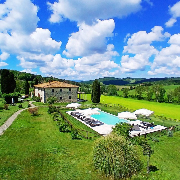 Luxury Villa + A/C Dépendance, Whirlpool, infinity Pool, Chef, Pizza, massage