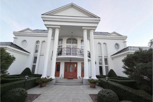 Luxury Villa