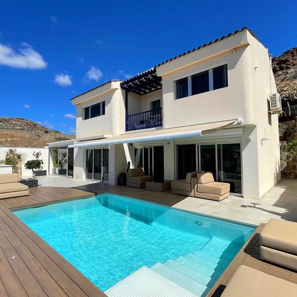 Luxury Villa Morelli - sea view & heated pool