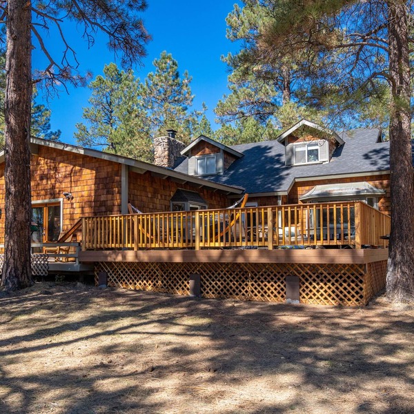 Magdalena Meadows Retreat. Amazing Million Dollar Property on 3 acre property