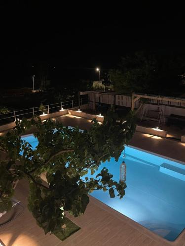 Magic View 4U Luxury Villa, Tago Vibes