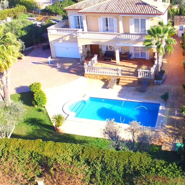 MAGNIFICENT VILLA WITH SEA AND MOUNTAIN IDEAL FOR FAMILIES WITH POOL