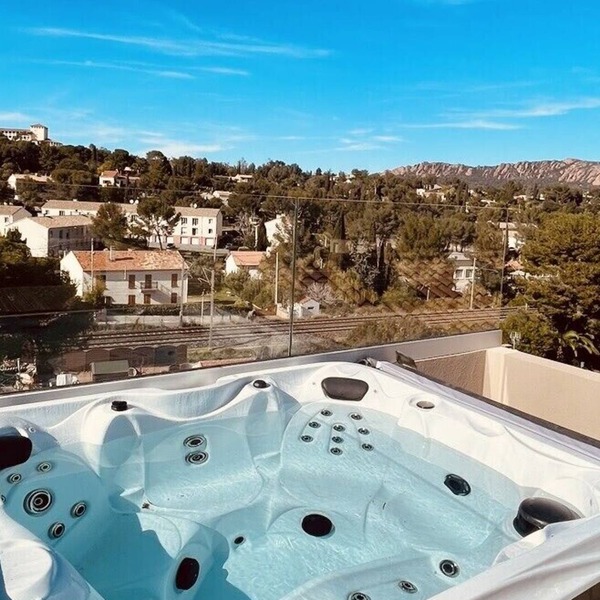 Magnifique Duplex Contemporain Climatisé Jacuzzi Ref : Duplex Vill'Attilio