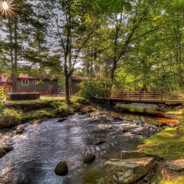 Magnolia Streamside Resort