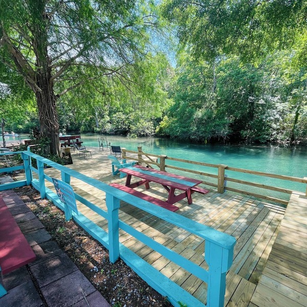 Main River house: Includes Kayaks, Canoe, Game Rm, Weeki Spring behind home,
