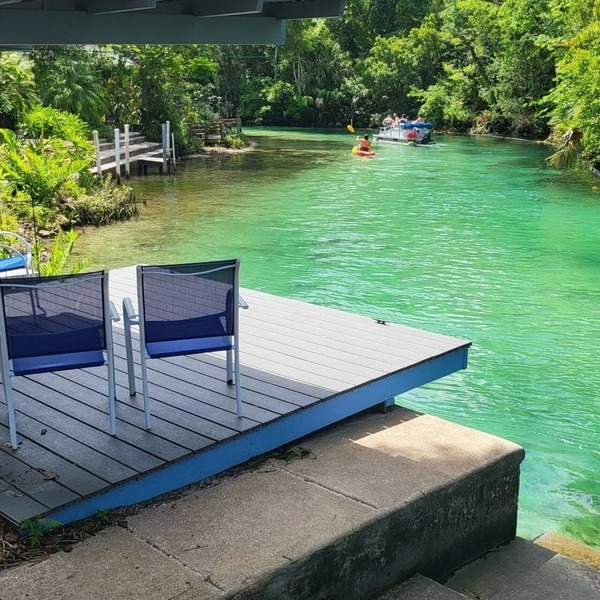 Main River Mermaid Sleeps 8 kayaks for everyone. Gulf access for scalloping