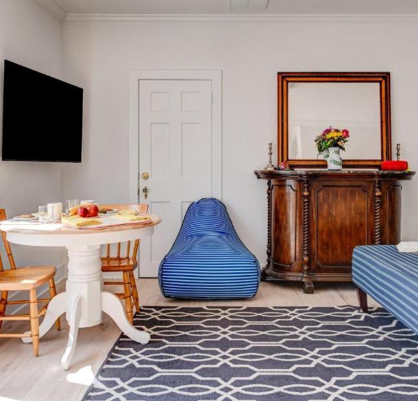 Main Street Abode