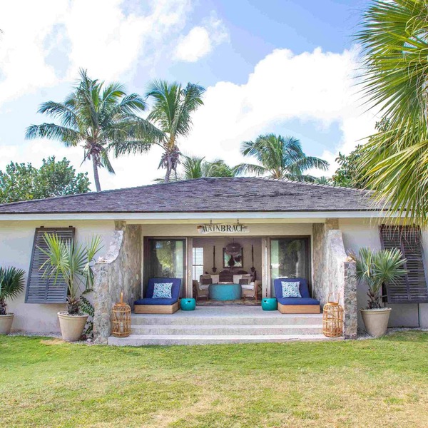 Mainbrace. A Three Bedroom, Two Bath Home Just Steps From The Beach!