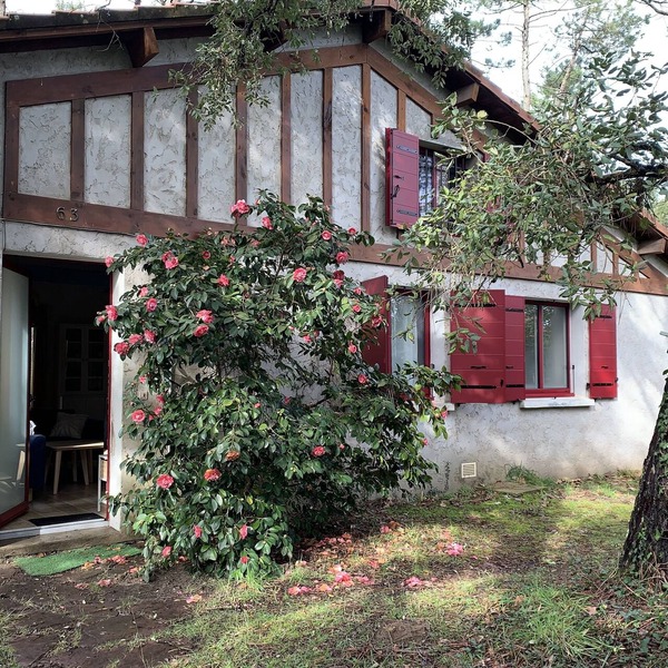 Maison Dans Residence Calme Avec Piscines Pres VIE Animee