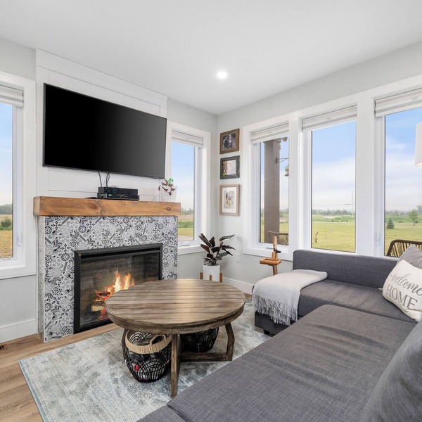 Make The County Cottage your luxe home base to explore beautiful PEC!