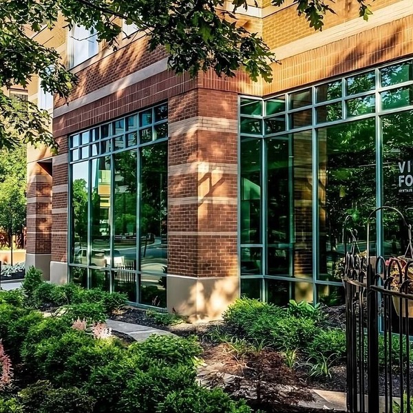 Make Your Trip More Enjoyable! Pets are Welcome, Near Franklin Park Conservatory
