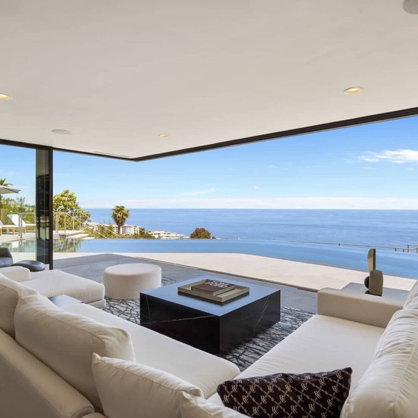 Malibu Oceana Bleu by Stay Awhile Villas