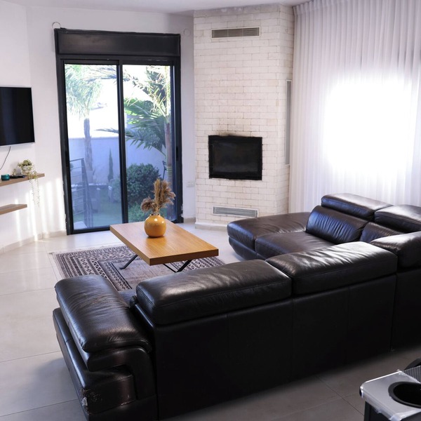 Mandala Villa Spacious Private Villa with Jacuzzi, Pool, Garden & Nature Views