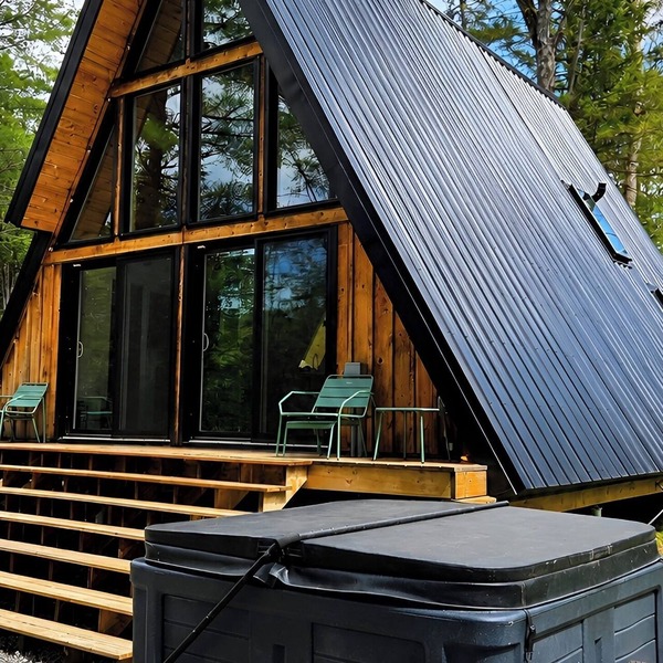 Mansfield A-Frame Retreat - Cozy cliff-top with river views