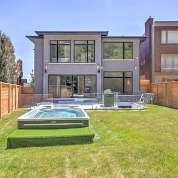 Mansion Newly Built Custom Design Never Lived In!