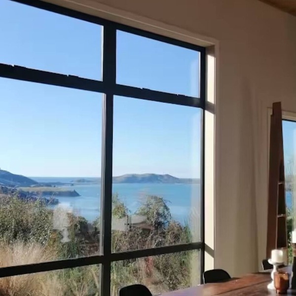 Manu Heights - Tranquil Luxury, Views & Privacy.