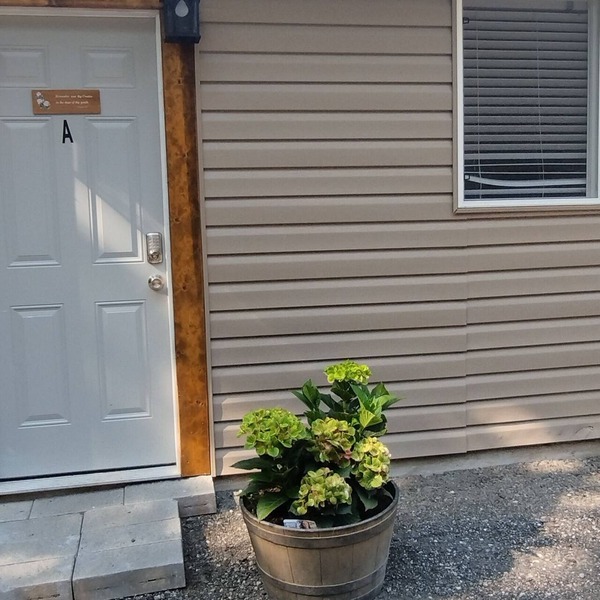Maple ridge vacation cabin A
