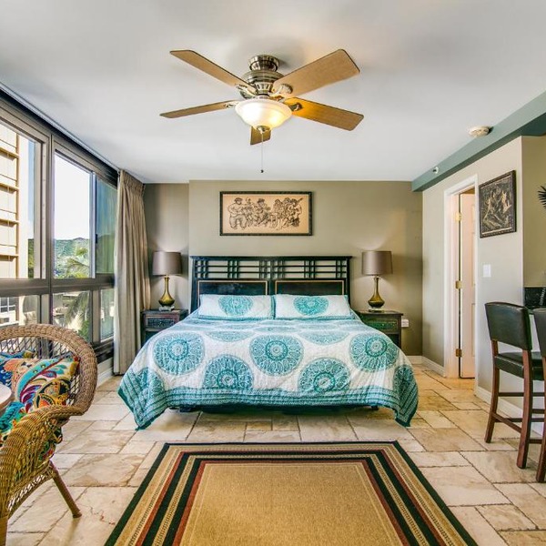 @ Marbella Lane Mountain View Studio, steps from Wakiki Beach