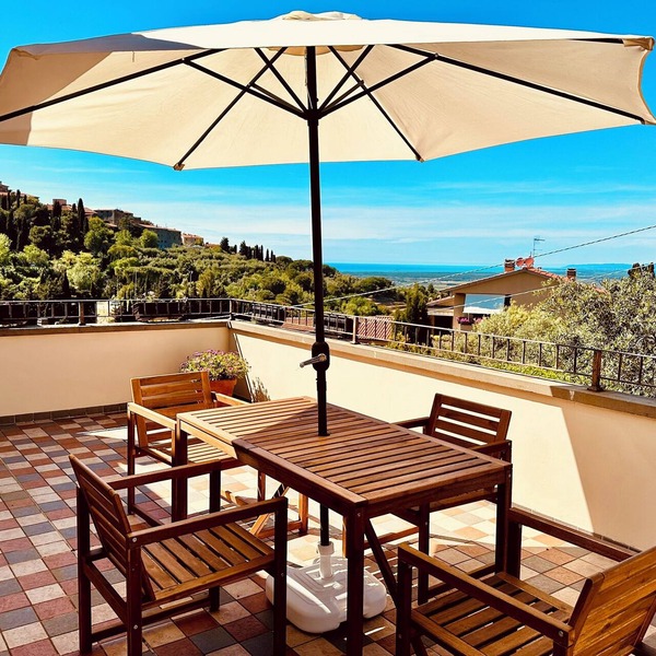 Marcella House with Breathtaking Views of Castagneto Carducci, Hills and Sea