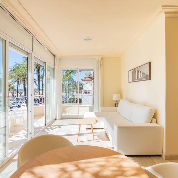 Marea Aparthotel