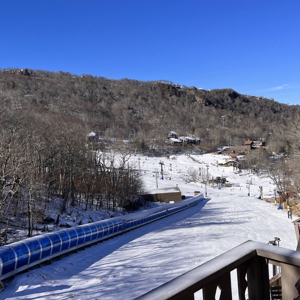 Mariah Skiways Chalet Condo on Carolina Caribbean Slope w/Magic Carpet ski lift!
