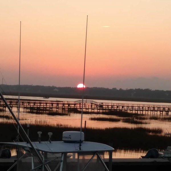 MARLIN QUAY, 2 BR , 2 bath , Unit 205, ELEVATOR, Pools, overlooks Marina
