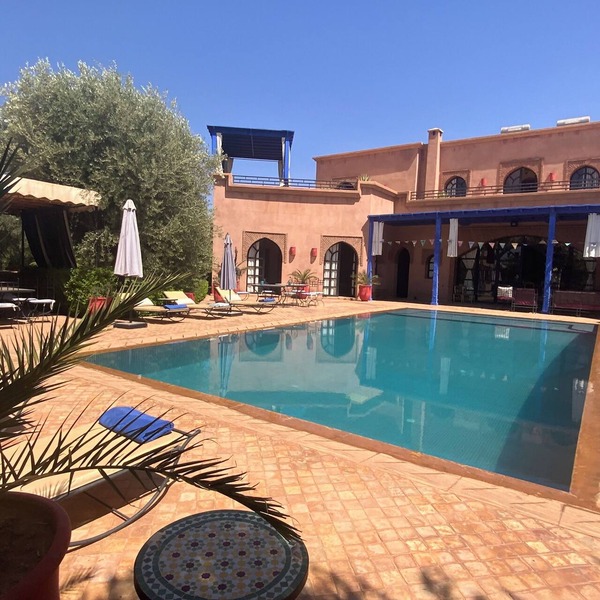 Marrakech Villa for 6-16 people - Exclusive Offer - 450 sq.m and 16 x 5.5 m pool