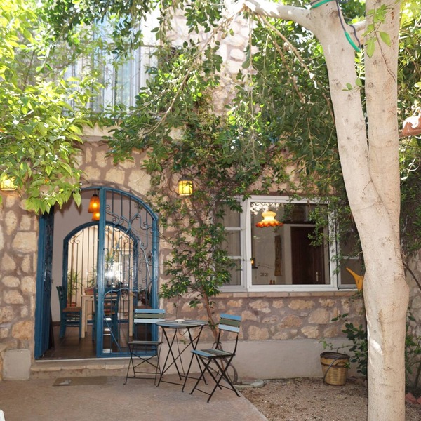 Marvelous Holiday House, for summer & winter, in the heart of Aegina Town