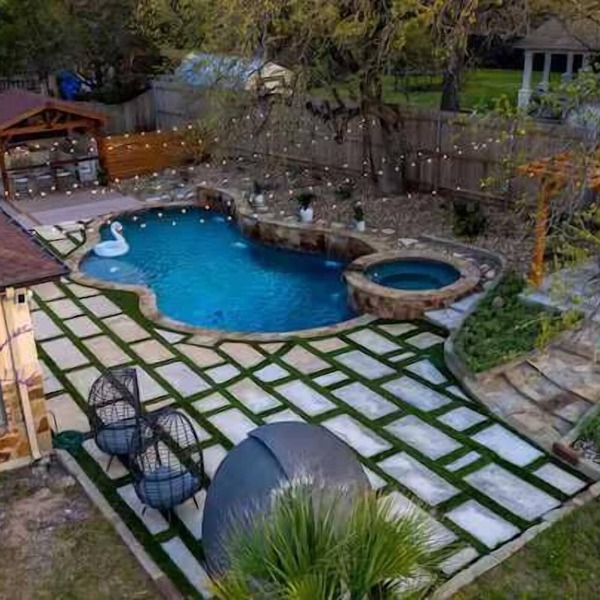 Massive Retreat-Pool-Pickleball-Gameroom+Much More