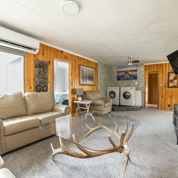 Matlock Dunnotar Area Pet Friendly 3 Bed Cottage Across the Road From the Lake